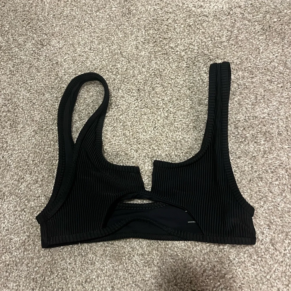 Frankie's Bikinis Black Ribbed Scoop-Front Bikini Top
